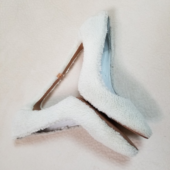 Jeffrey Campbell Dulce shearling pump - Picture 8 of 8